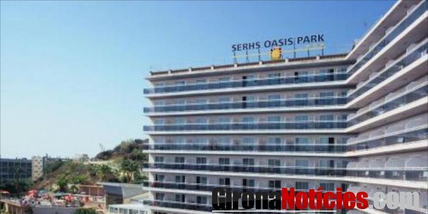 Hotel Oasis Park de Calella / Agoda
