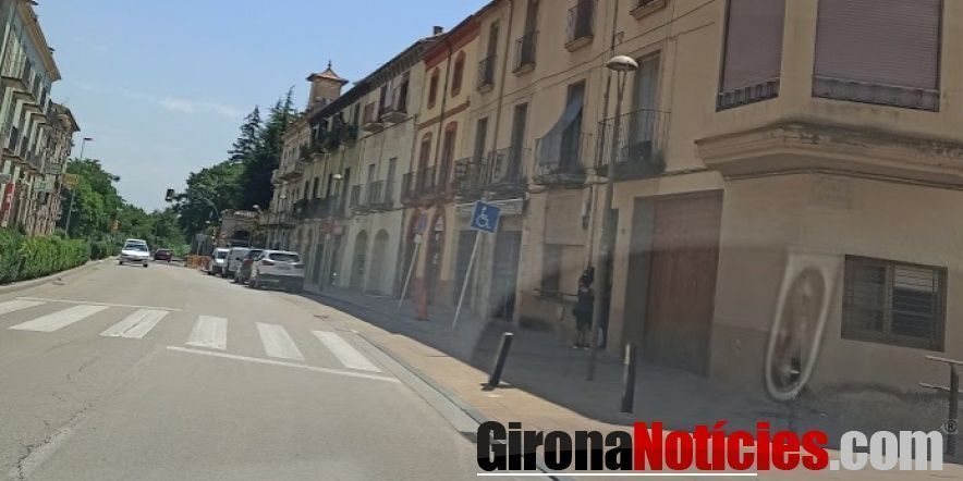 Lloc del robatori Avinguda Lluís Companys a Besalú 