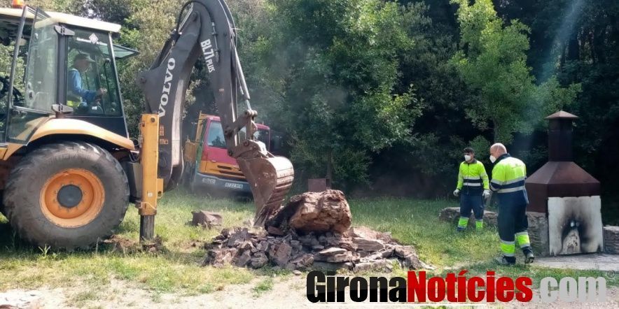 Eliminació de les barbacoes de la Font del Ferro 