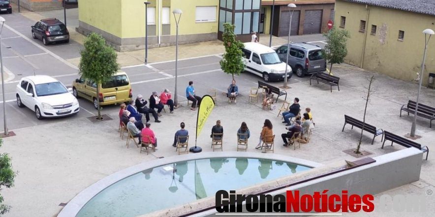 Quedem a la Plaça 