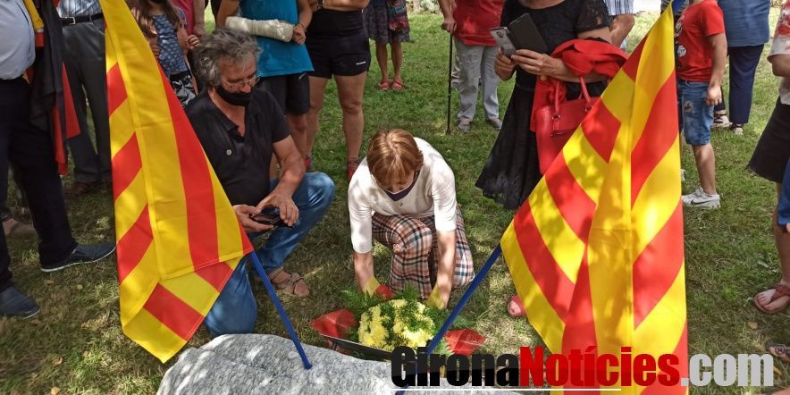 Prats de Molló inaugura dues plaques commemoratives/ GN 
