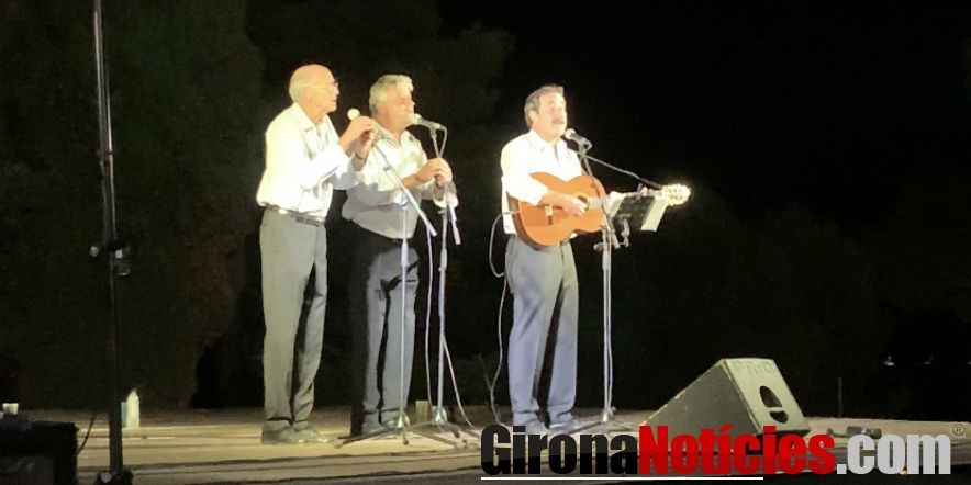 El grup Port-Bo actuant al Paratge del Collet 