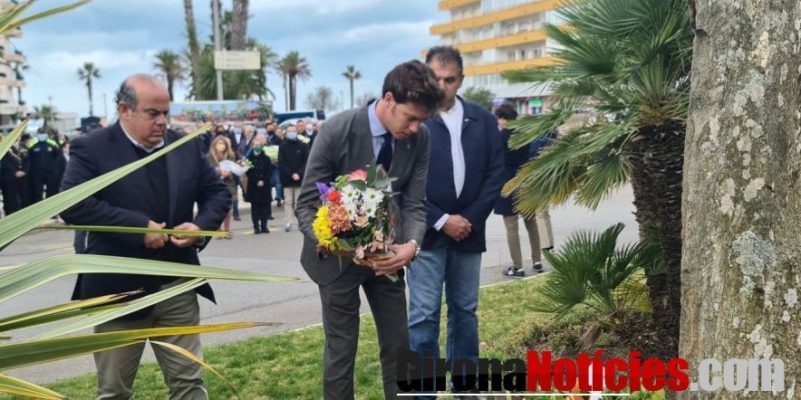 Homenaje al mosso Santos Santamaría en Rosas / GN
