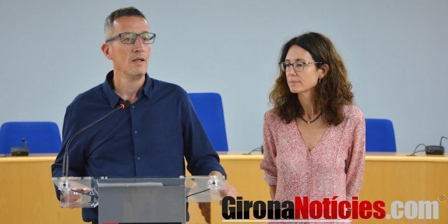 El regidor de Promoció, Estanis Vayreda, i la gerent de DinàmiG, Ariadna Villegas  