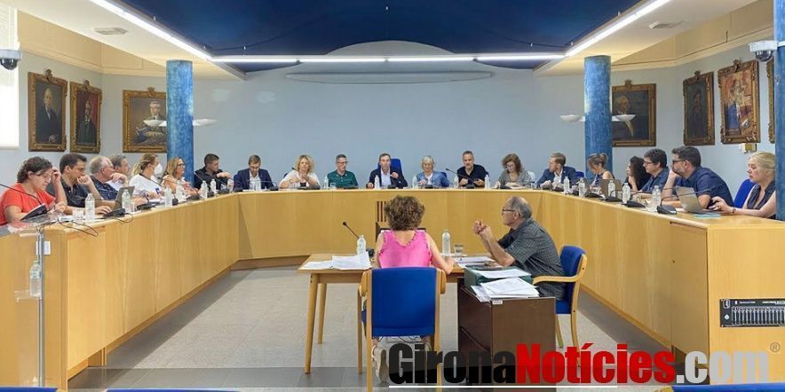 Ple Ajuntament d'Olot 