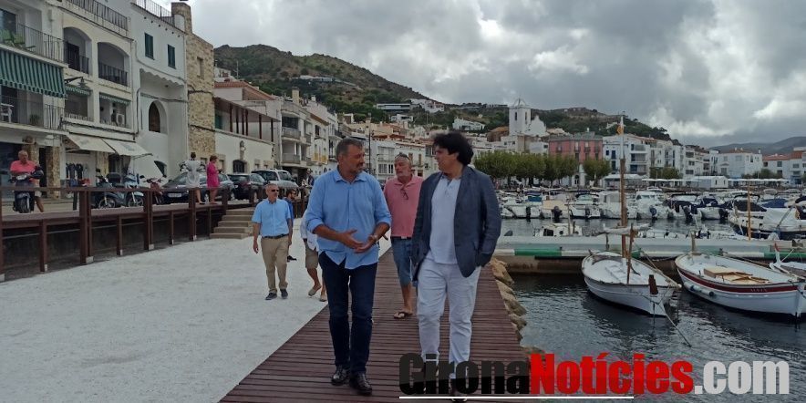 Visita al passeig del Mil·lenari del port del Port de la Selva rehabilitat/ GN 