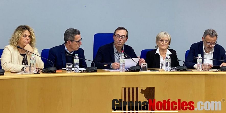 Ple Ajuntament d'Olot 