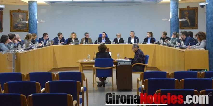 Ple Ajuntament d'Olot 