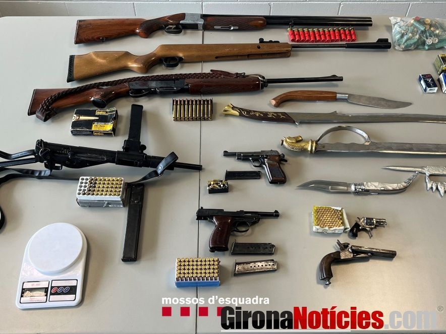 Dipòsit d'armes / Mossos  