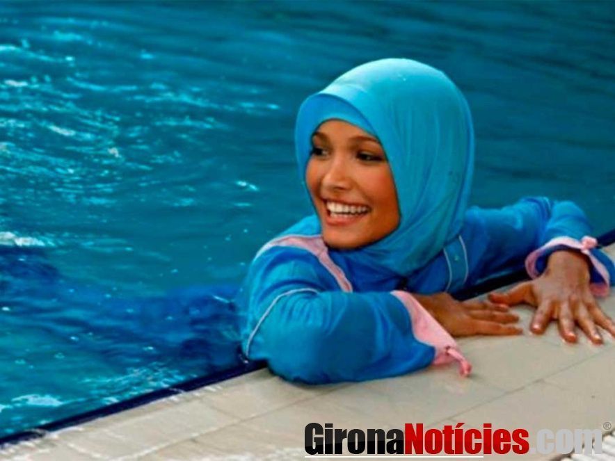Burquini a les Piscines 