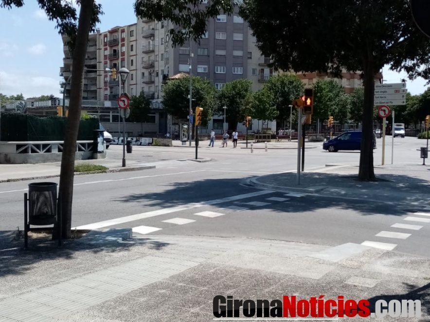 cruïlla de l’avinguda de Sant Narcís 