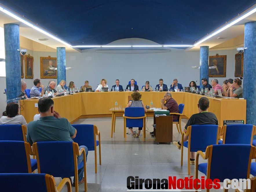 Ple Ajuntament d’Olot 