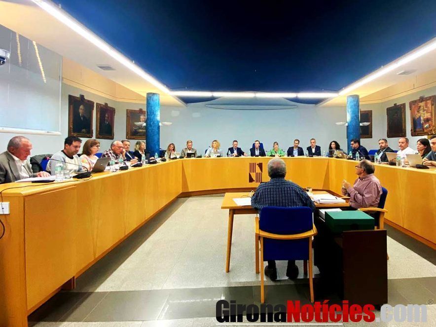 Ple Ajuntament d'Olot 