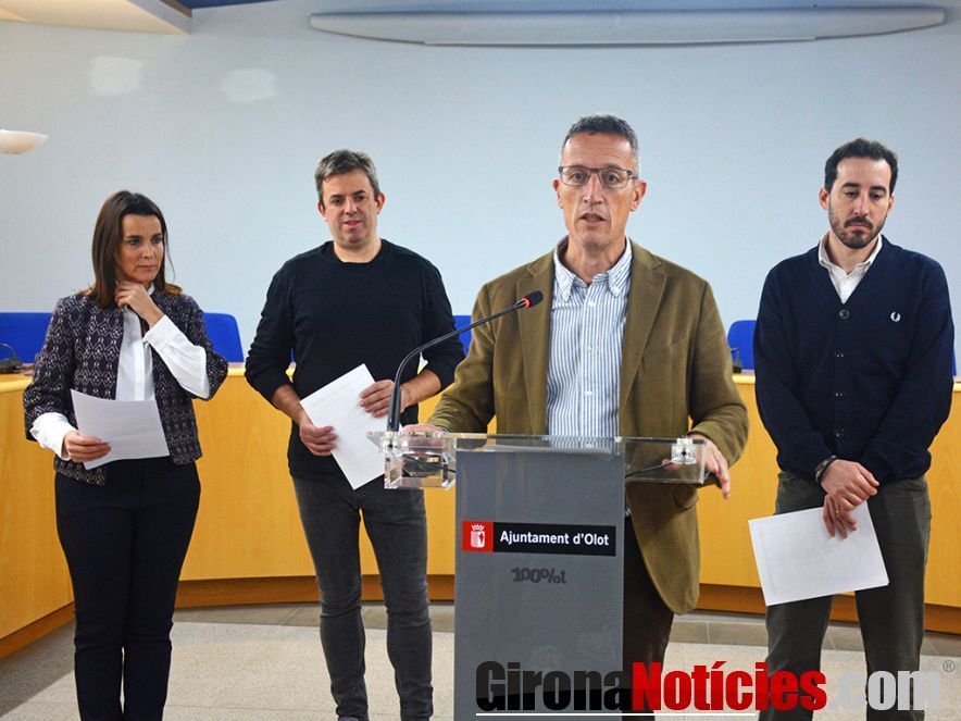 Presentació a l'Ajuntament d'Olot  