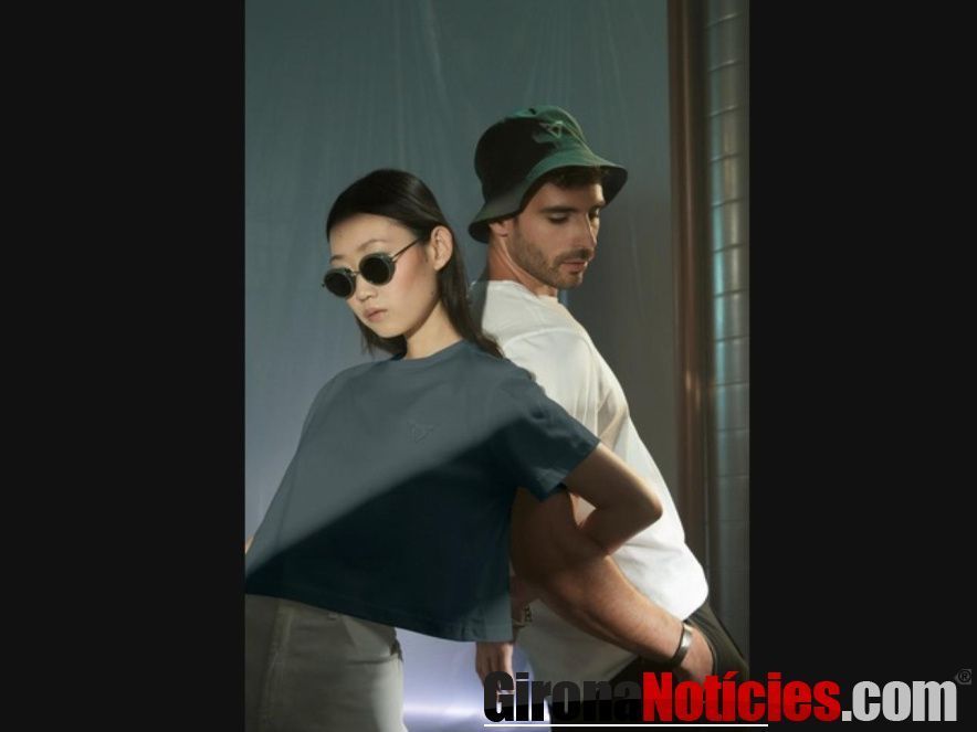 CUPRA Essentials: moda urbana imprescindible 
