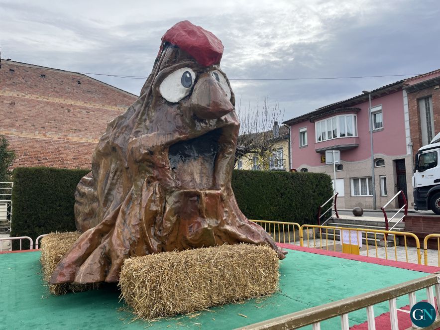 Tió gegant de Sant Joan les Fonts 
