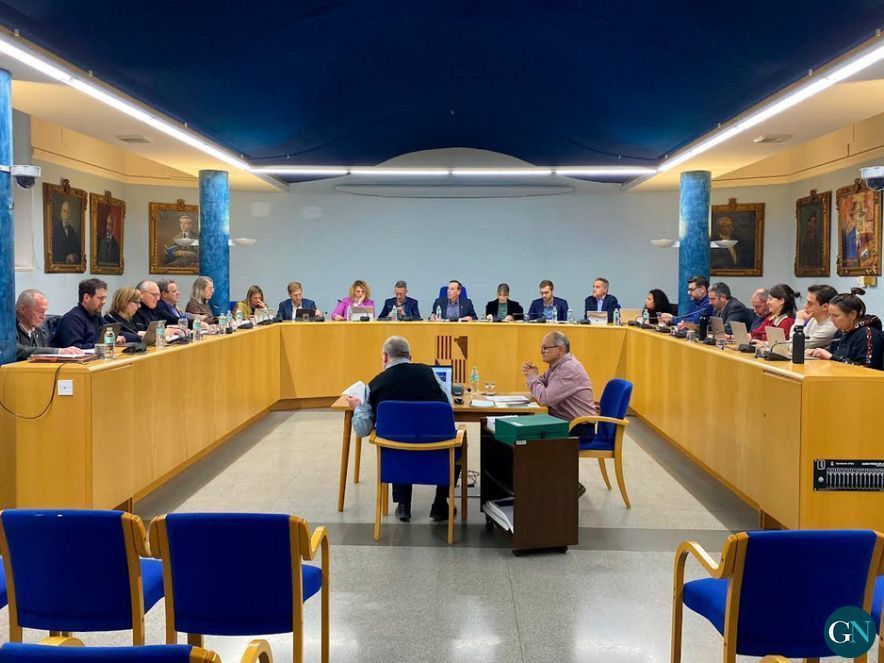 Ple Ajuntament d'Olot 