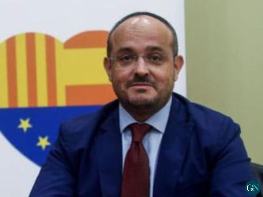 El presidente del PP de Cataluña, Alejandro Fernández 