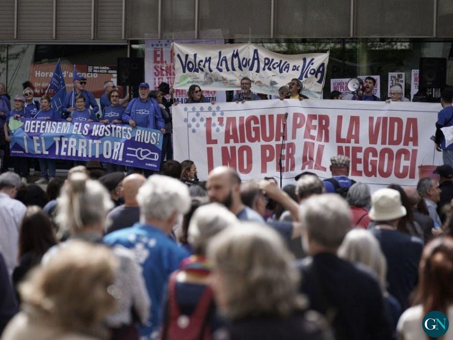 Mobilització a Girona en defensa dels rius i el territori 
