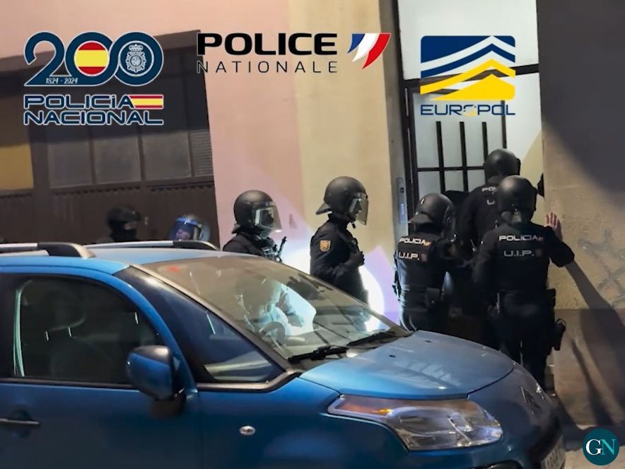 pOLICIA nACIONAL 