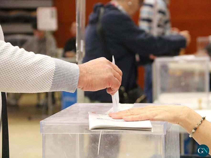 Obren els col·legis electorals / Acn 