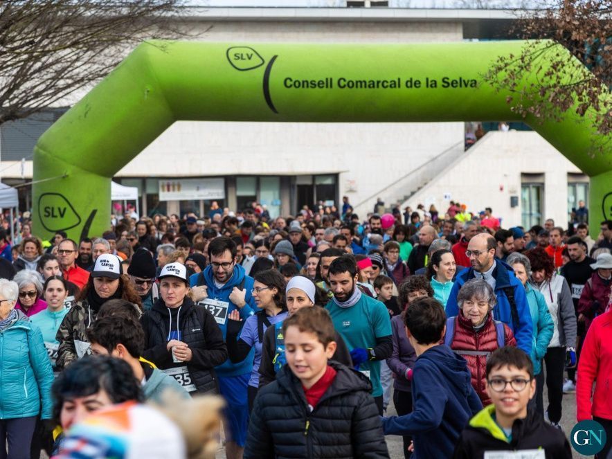 Sortida de la cursa RUN4CANCER a Riudellots de la Selva 