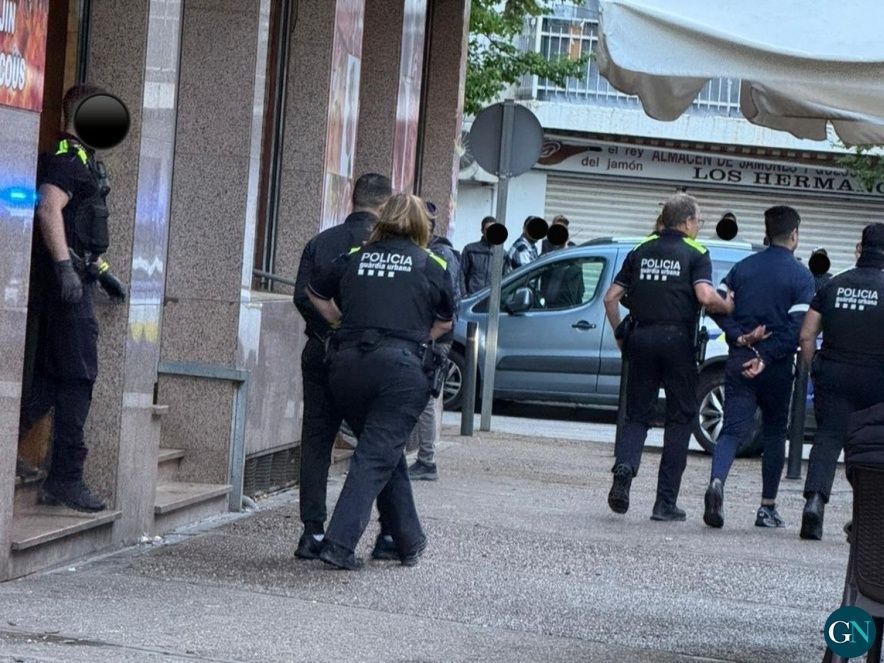Dispositiu conjunt a la Marca de l'Ham de Mossos, Guàrdia Urbana i la unitat canina 