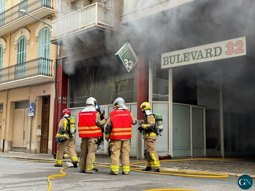 Incendi a Figueres / Aj.Figueres 