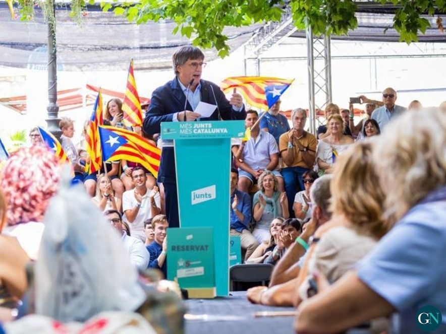 Puigdemont en un acto de partido en Francia