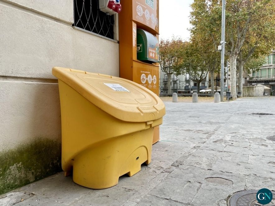 Contenidors de potassa a Ripoll / Aj.Ripoll 