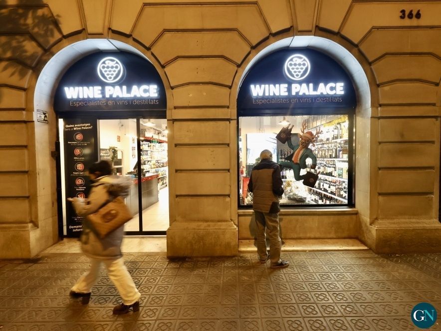 Nova botiga Wine Palace a Barcelona al carrer Còrsega  - © Julián Vázquez / GN 