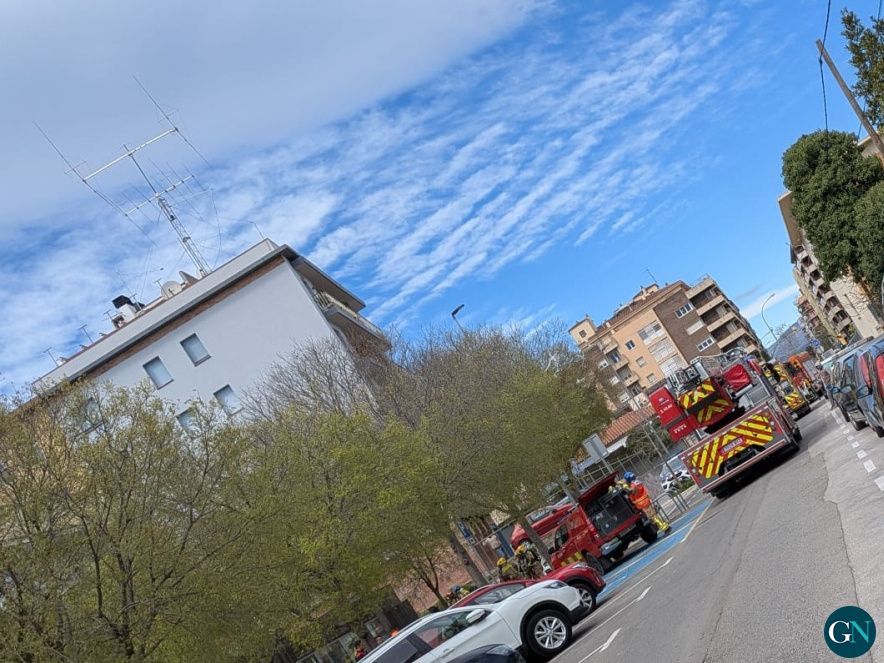 Incendi en un pàrquing de Figueres / GN  