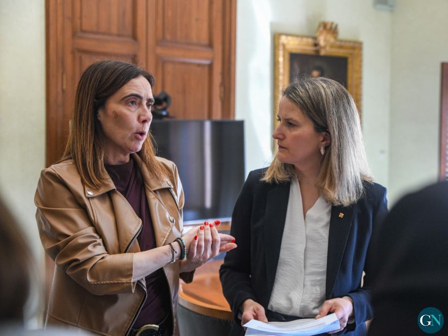 L’alcaldessa de Reus, Sandra Guaita, i la consellera Mònica Martínez Bravo 