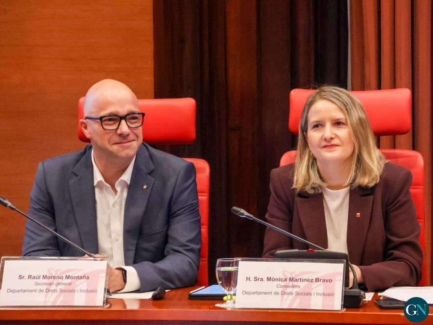 Mònica Martínez Bravo i Raúl Moreno Montaña avui al Parlament 