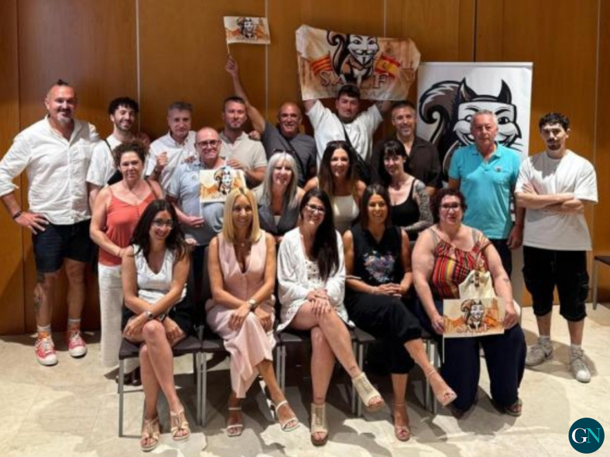 Membres del Punt de Contacte de SALF a Girona, amb Yolanda López, membre del Comitè Executiu de SALF, a la primera fila, segona per l’esquerra 