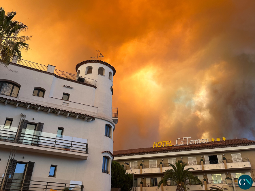 Incendi vist des de Platja d'Aro 
