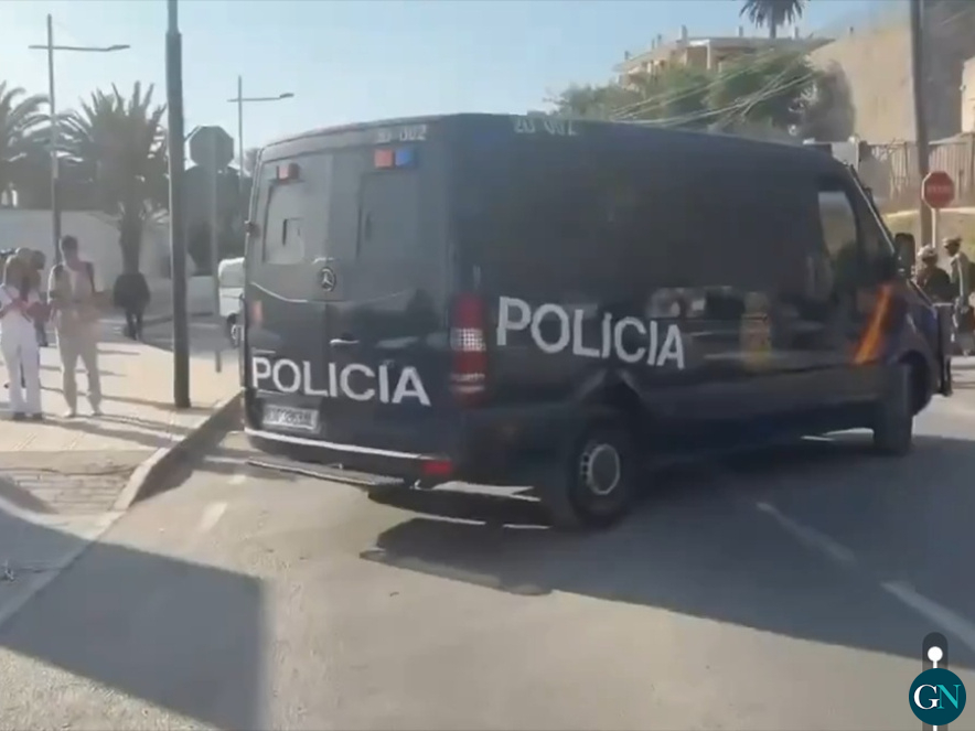 alt - Policia Nacional en Ceuta 