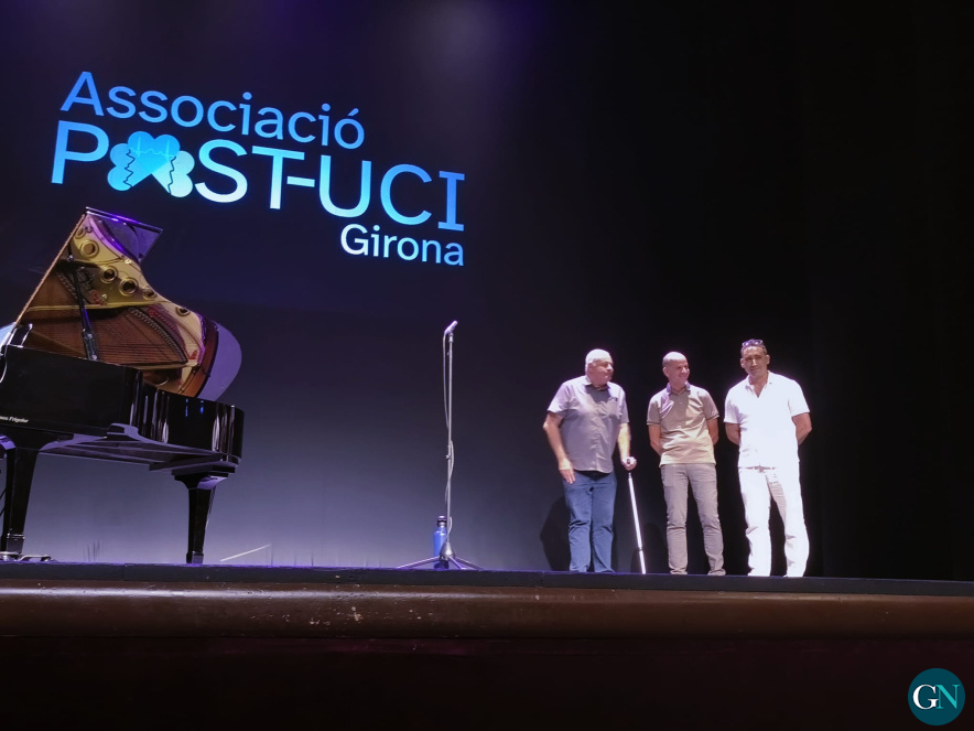 alt - Post-UCI Girona es presenta davant de més de 200 persones / GN  