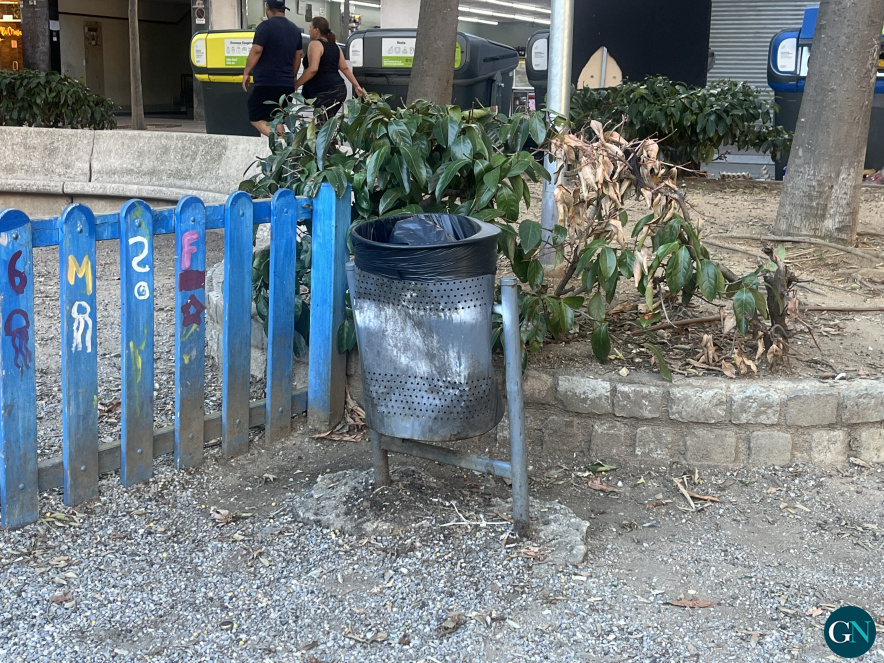 alt - Plaça del Barco 