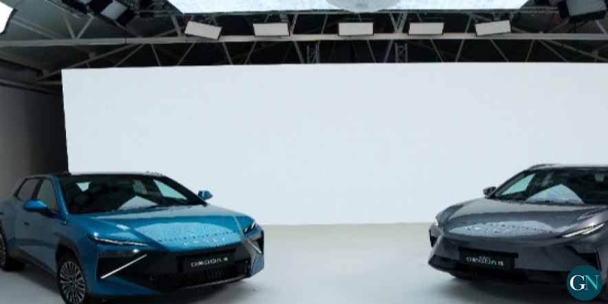 alt - OMODA acelera su ofensiva en Europa con los nuevos OMODA 4 y OMODA 5: más tecnología, electrificación y diseño
