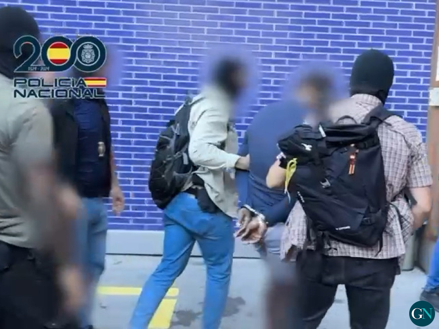 alt - Policia Nacional  / GN 