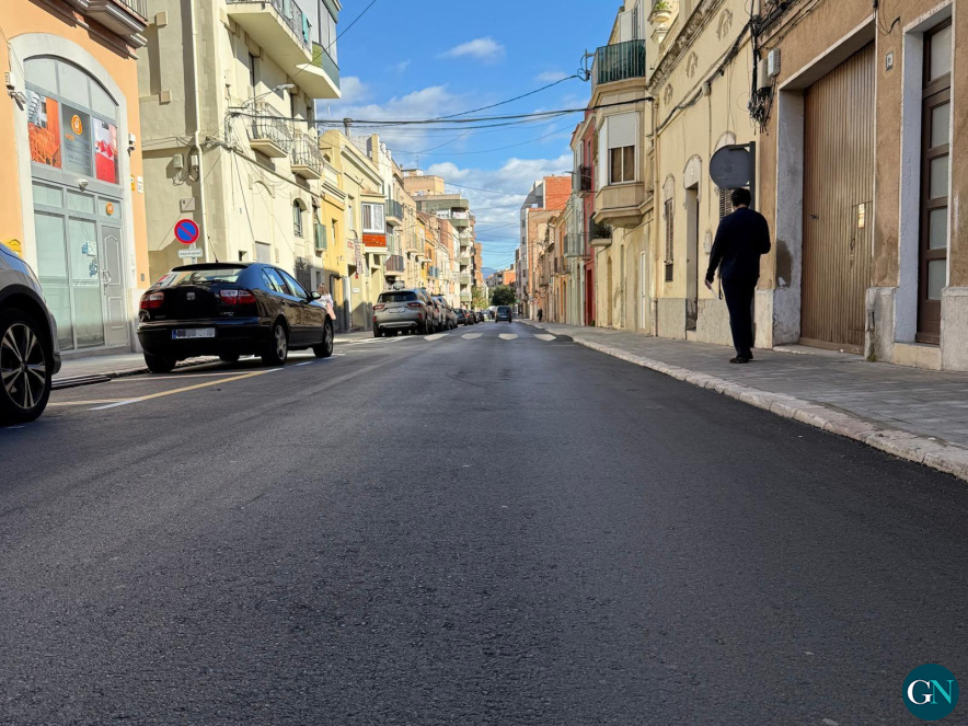 alt - Obres d'asfaltatge del Pla Fem Figueres 