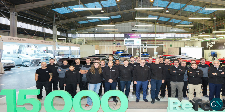 alt - Renault supera los 15.000 vehículos reacondicionados en sus plantas de Sevilla y Valladolid