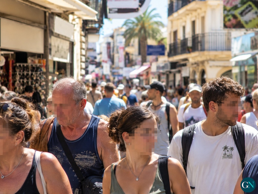 alt - Turistes / GN 