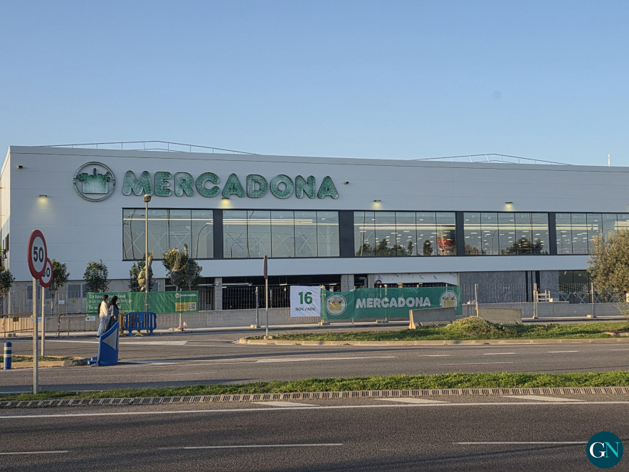 alt - Nou Mercadona a Vilatenim 